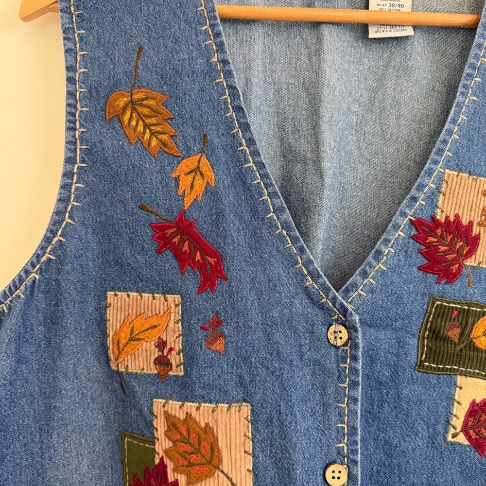 Bobbie Brooks Womens 2XL Denim Vest Fall Leaves Patchwork Embroidered Teacher - Picture 2 of 6